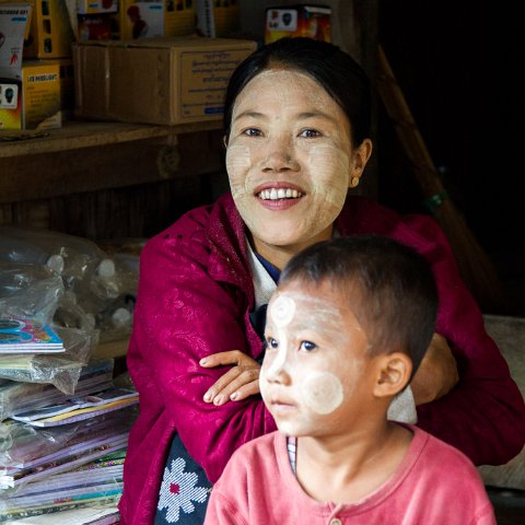 Shop  Taken at Latitude/Longitude:20.596598/93.262575.  km       (Map link) : Km to   in, Birma, Klik hier om trefwoorden toe te voegen, Panmyaung, geo:lat=20.596598, geo:lon=93.262575, geotagged, hdr basis, myanmar