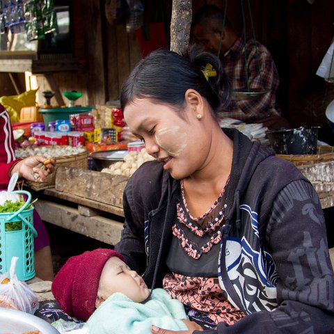 Market  Taken at Latitude/Longitude:20.596554/93.262546.  km       (Map link) : Km to   in, Birma, Klik hier om trefwoorden toe te voegen, Panmyaung, geo:lat=20.596554, geo:lon=93.262546, geotagged, hdr basis, myanmar