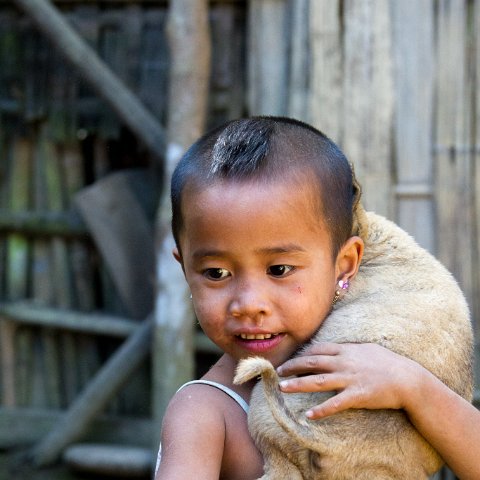 My teddy bear  Taken at Latitude/Longitude:20.708450/93.256183.  km       (Map link) : Km to   in, Birma, geo:lat=20.708450, geo:lon=93.256183, geotagged, hdr basis, myanmar