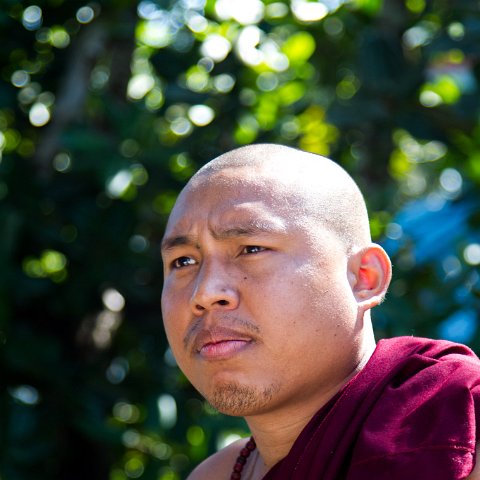 Monk  Taken at Latitude/Longitude:20.593758/93.192691.  km       (Map link) : Km to   in, Birma, geo:lat=20.593758, geo:lon=93.192691, geotagged, myanmar