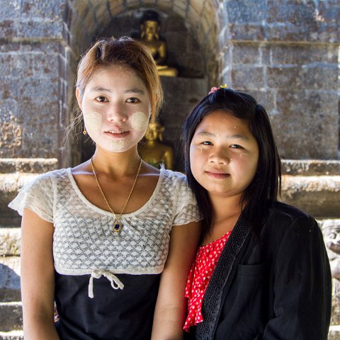 Sunset Pagoda, Mrauk-U (Htuk Kant Thein Temple 1571 )  Taken at Latitude/Longitude:20.593380/93.192641.  km       (Map link) : Km to   in, Birma, Yangon, geo:lat=20.593380, geo:lon=93.192641, geotagged, myanmar, selectie Birma