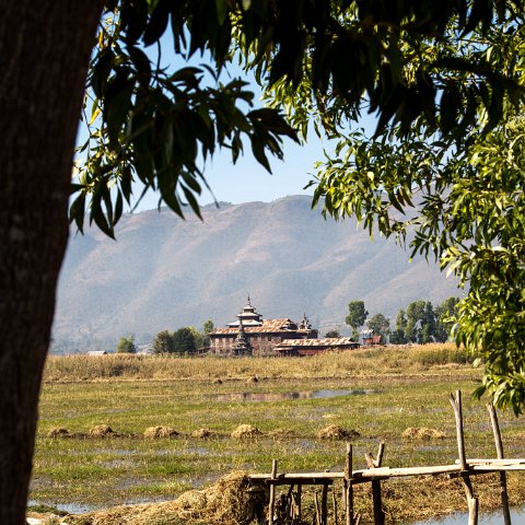 Inle Lake  Taken at Latitude/Longitude:20.661461/96.912822.  km       (Map link) : Km to   in, Birma, geo:lat=20.661461, geo:lon=96.912822, geotagged, myanmar