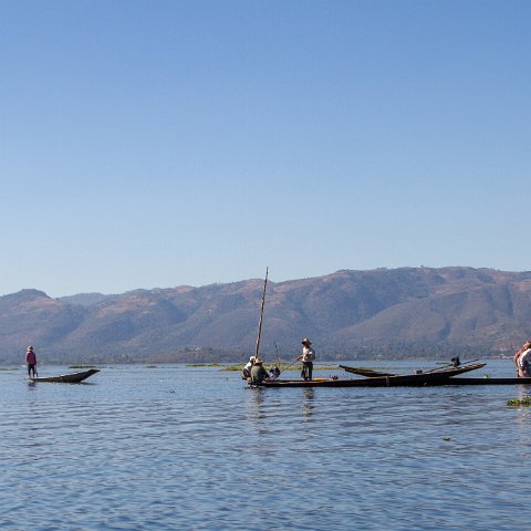 Inle Lake  Taken at Latitude/Longitude:20.580816/96.926938.  km       (Map link) : Km to   in, Birma, geo:lat=20.580816, geo:lon=96.926938, geotagged, myanmar