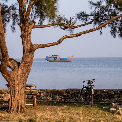 Sittwe, Inn Pauk Wa  Taken at Latitude/Longitude:20.148032/92.903652.  km       (Map link) : Km to   in, Birma, geo:lat=20.148032, geo:lon=92.903652, geotagged, hdr basis, myanmar