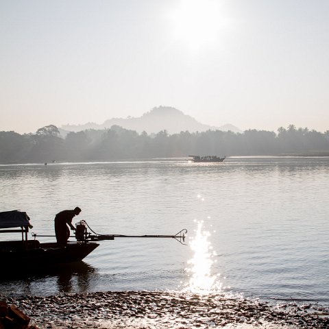Checking the outboard engine  Taken at Latitude/Longitude:20.593833/93.254994.  km       (Map link) : Km to   in, Birma, geo:lat=20.593833, geo:lon=93.254994, geotagged, hdr basis, myanmar