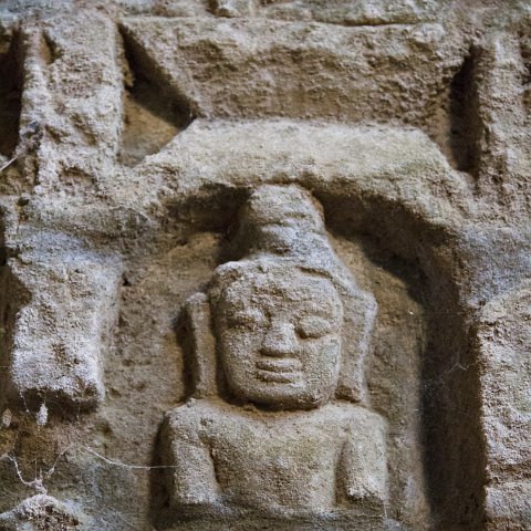 Buddha wall carving Ko Thaung