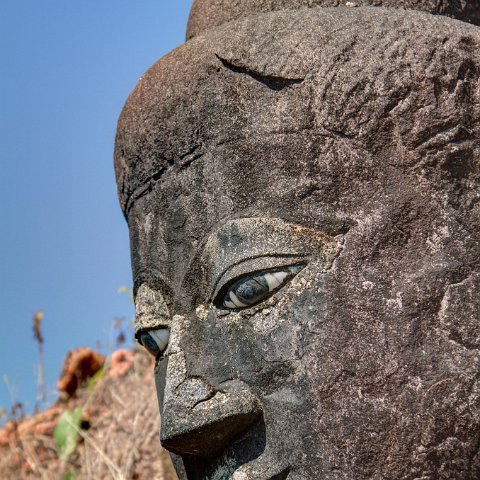 Buddha near Ko Thaung  mrauk-U, Birma : Birma, Mraung-U