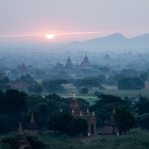 Bagan  Taken at Latitude/Longitude:21.163682/94.866210.  km       (Map link) : Km to   in, Birma, Yangon, geo:lat=21.163682, geo:lon=94.866210, geotagged, myanmar, selectie Birma