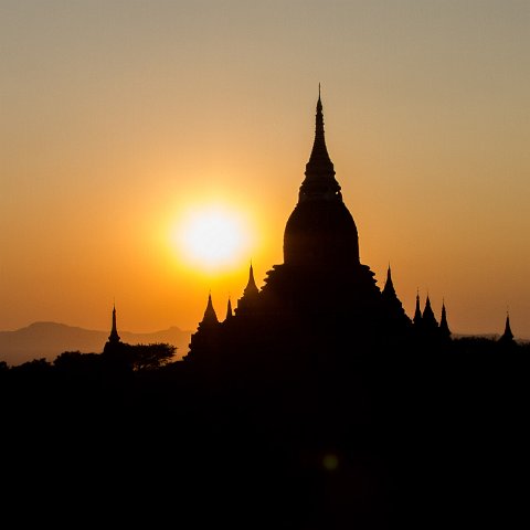 IMG 9348  Taken at Latitude/Longitude:21.148206/94.860320.  km       (Map link) : Km to   in, Birma, geo:lat=21.148206, geo:lon=94.860320, geotagged, myanmar