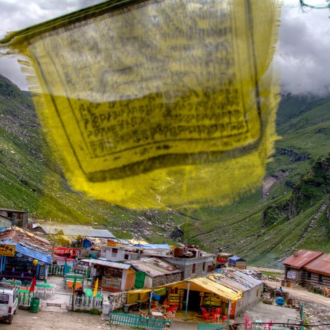 IMG 6900 2 1 2 2 2Enhancer : 2011, Himalayas, India, Zanskar, flags, hdr result