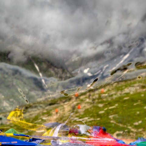 IMG 7429 2 30 2 31 2Enhancer : 2011, Himalayas, India, Zanskar, flags, hdr result