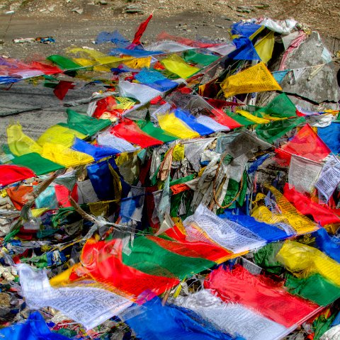 IMG 7438 2 39 2 40 2Enhancer : 2011, Himalayas, India, Zanskar, flags, hdr result