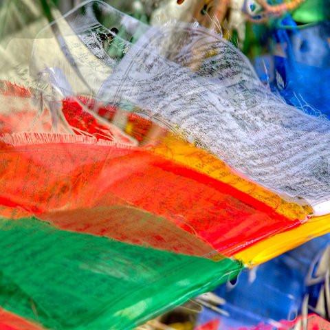 IMG 7441 2 2 2 3 2Enhancer : 2011, Himalayas, India, Zanskar, flags, hdr result