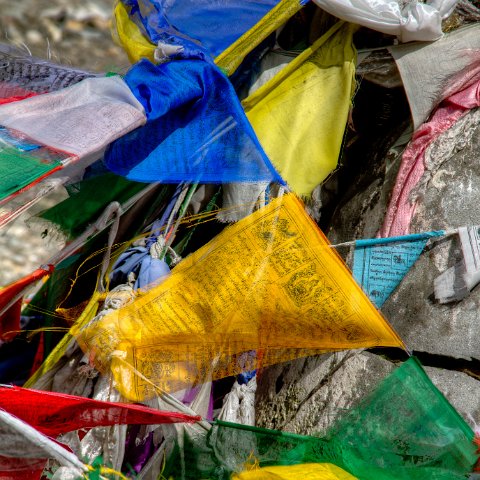 IMG 7444 2 5 2 6 2Enhancer : 2011, Himalayas, India, Zanskar, flags, hdr result