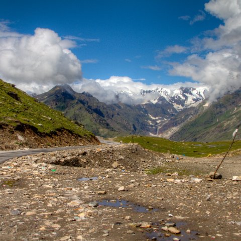 IMG 7537 2 8 2 9 2Enhancer : 2011, Himalayas, India, Zanskar, hdr result