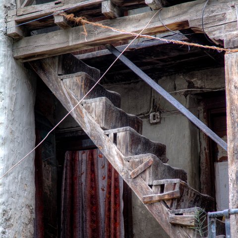IMG 8093 2 4 2 5 2Enhancer : 2011, Himalayas, India, Zanskar, hdr result, stairs