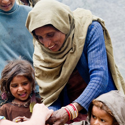 IMG 8926 2 : 2011, Darcha, Himalayas, India, Zanskar, hands, hdr basis, kids, people