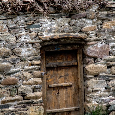 IMG 3031 2 2 2 3 2Enhancer : 2011, Door, Himalayas, India, Zanskar, hdr result