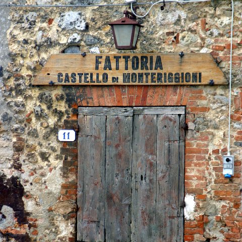 img 3713 edited : doors