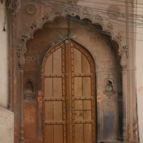 IMG08631  Reis Ladakh, India 2004 met Stichting Danja, www.danja.nl : India Ladakh 2004 Danja Delhi doors, doors, www.reisfotos.nl (c) J.M. van der Horst
