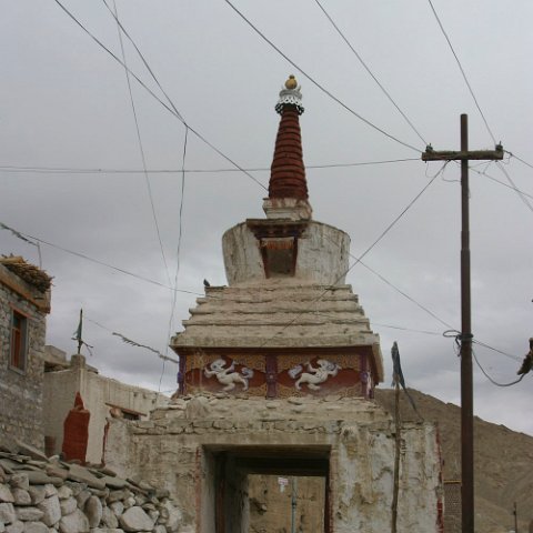 IMG09732  Reis Ladakh, India 2004 met Stichting Danja, www.danja.nl : Door, India Ladakh 2004 Danja* Leh, doors, www.reisfotos.nl (c) J.M. van der Horst