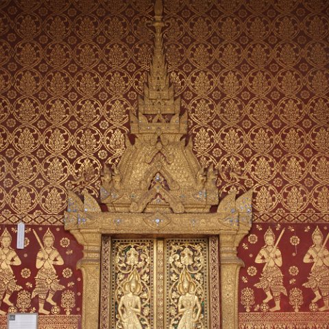 IMG 8931  Laos 2006 Luang Prabang : Laos 2006, Laos 2006 Luang Prabang, doors, www.reisfotos.nl (c) J.M. van der Horst