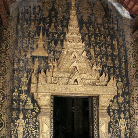 IMG 8970  Laos 2006 Luang Prabang : Laos 2006, Laos 2006 Luang Prabang, doors, www.reisfotos.nl (c) J.M. van der Horst