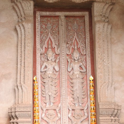 IMG 9478  Laos 2006 Vientiane : Laos 2006 Vientiane, doors, www.reisfotos.nl (c) J.M. van der Horst