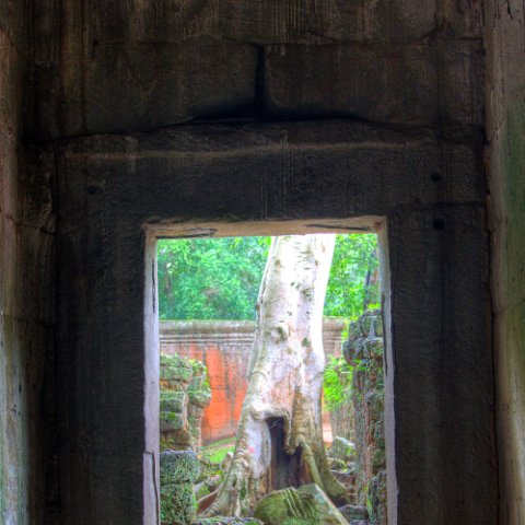 MG 0115 6 7Enhancer : Door, cambodia cambodja, doors, www.reisfotos.nl (c) J.M. van der Horst