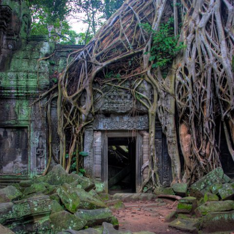 MG 0166 7 8Enhancer : Door, cambodia cambodja, doors, www.reisfotos.nl (c) J.M. van der Horst