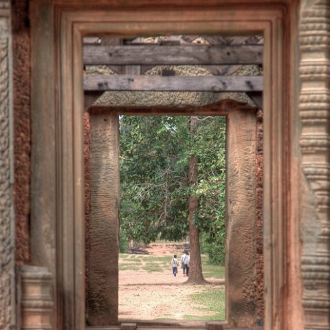 MG 3878 79 80Enhancer : Door, cambodia cambodja, doors, www.reisfotos.nl (c) J.M. van der Horst
