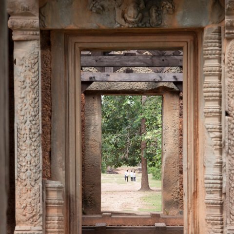 MG 3891 : Door, cambodia cambodja, doors, hdr, hdr basis, hdr basis belicht, hdr original, www.reisfotos.nl (c) J.M. van der Horst