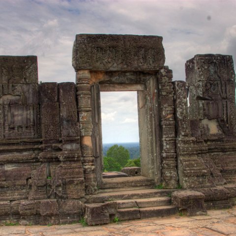 MG 4096 7 8Enhancer : Door, cambodia cambodja, doors, www.reisfotos.nl (c) J.M. van der Horst