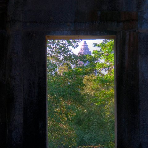 MG 4509 10 11Enhancer : Door, cambodia cambodja, doors, www.reisfotos.nl (c) J.M. van der Horst