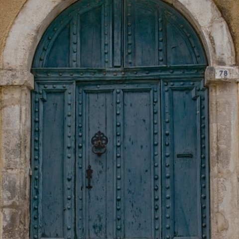 MG 7369  Taken at Latitude/Longitude:44.449749/1.440849. 0.34 km East Cahors Midi-Pyrénées France   (Map link) : 0.34  Km to Cahors  in Midi-Pyrénées France, Cahors, Door, France, Midi-Pyrénées, geo:lat=44.449749, geo:lon=1.440849, geotagged, www.reisfotos.nl (c) J.M. van der Horst