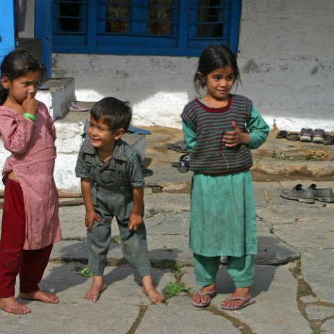 IMG08944  Reis Ladakh, India 2004 met Stichting Danja, www.danja.nl : India Ladakh 2004 Danja Manali Himalaya, kids, www.reisfotos.nl (c) J.M. van der Horst