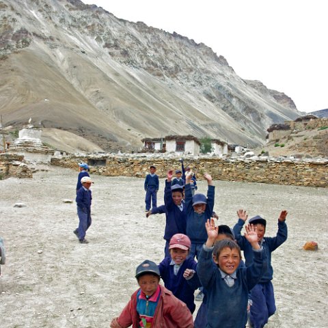 IMG10433  Reis Ladakh, India 2004 met Stichting Danja, www.danja.nl : India Ladakh 2004 Danja kids, India Ladakh 2004 Danja* Kantji, www.reisfotos.nl (c) J.M. van der Horst