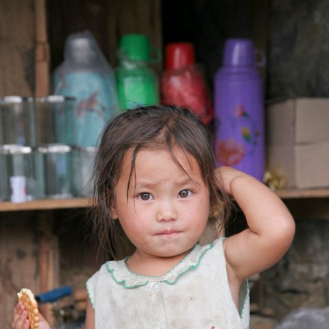 IMG 9124 COPY  Laos 2006 : Laos 2006 kids, Laos 2006* Luang Prabang to Xieng Khouang, www.reisfotos.nl (c) J.M. van der Horst